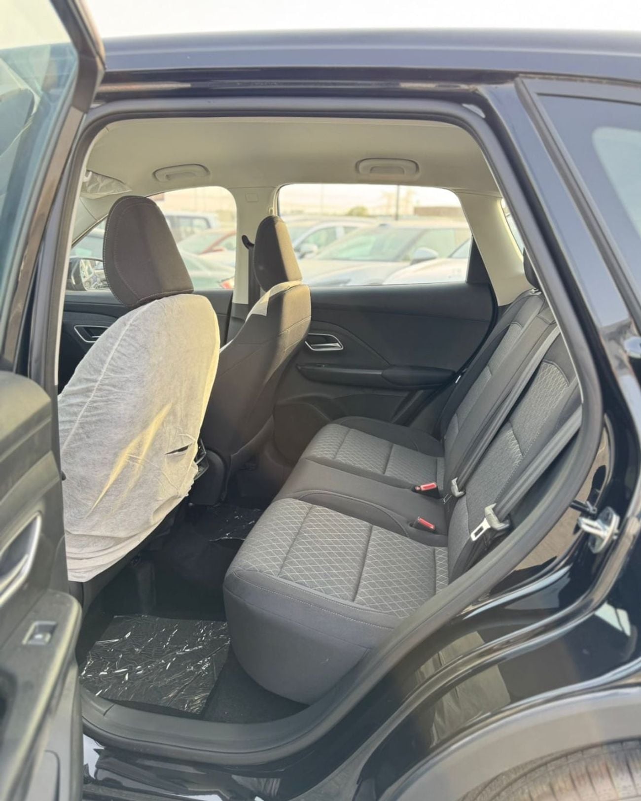 MG ZS STANDARD 1.5L - 2026 MODEL GCC - BLACK COLOR