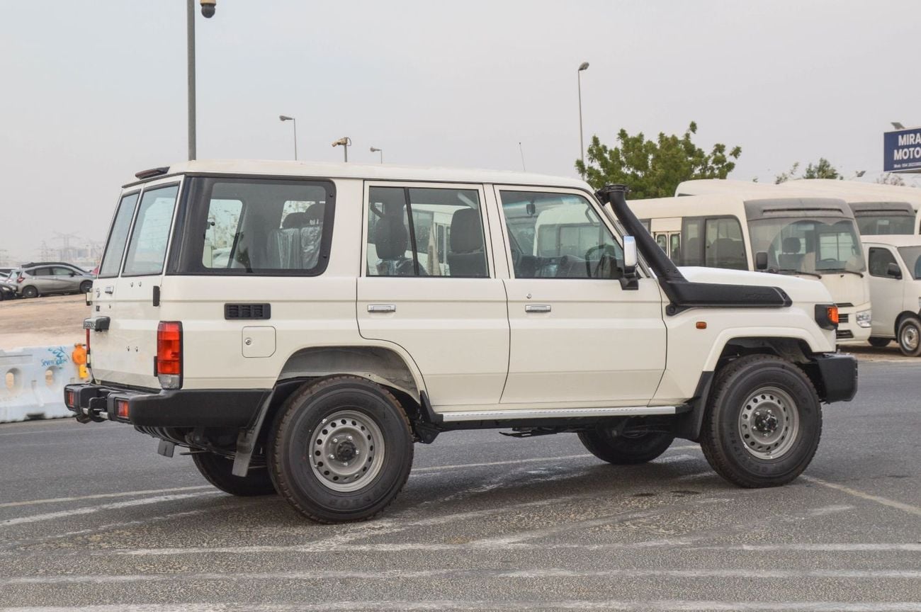 تويوتا لاند كروزر 70 LC76 LX 2.8L 4WD SUV 2026