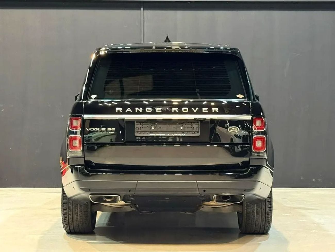 Land Rover Range Rover P400 SE