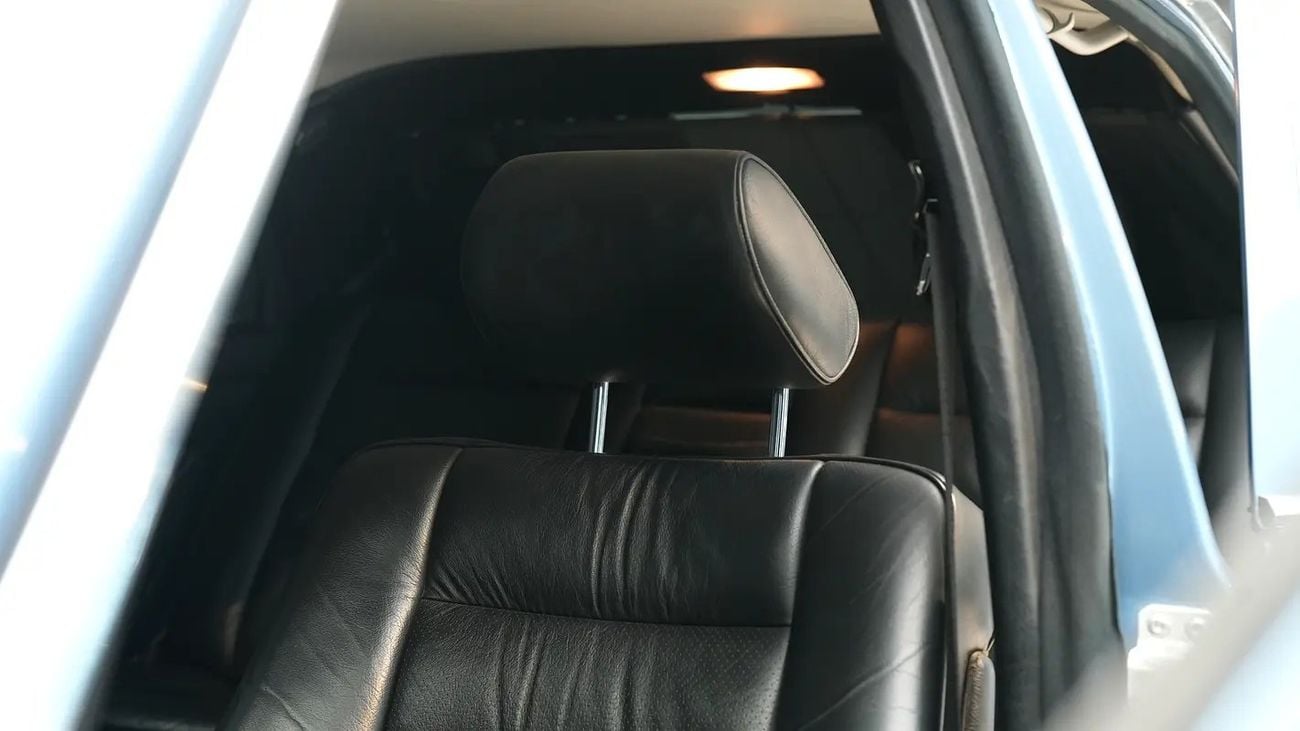 Mercedes Benz 560 560 SEL