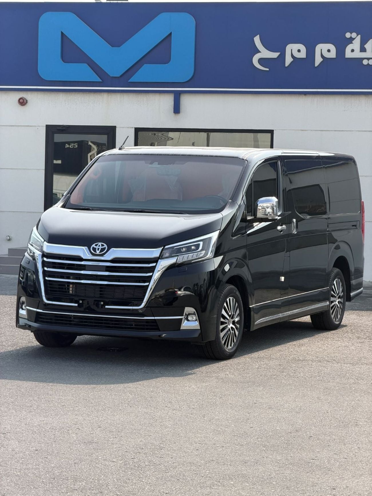 Toyota Granvia PREMIUM PETROL FULL OPTION WITH VIP EDITION