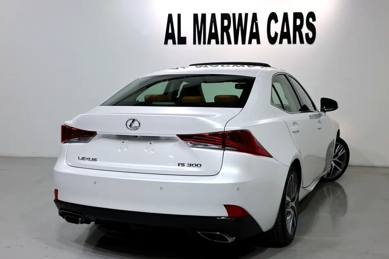Lexus IS300 Stunning IS 300 | GCC Specs | Low Mileage | Excellent Condition