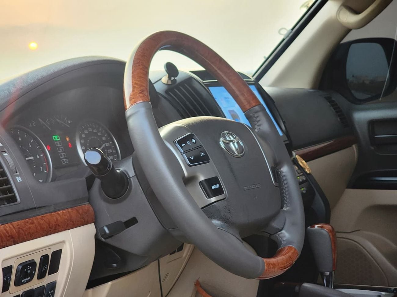 Toyota Land Cruiser GXR