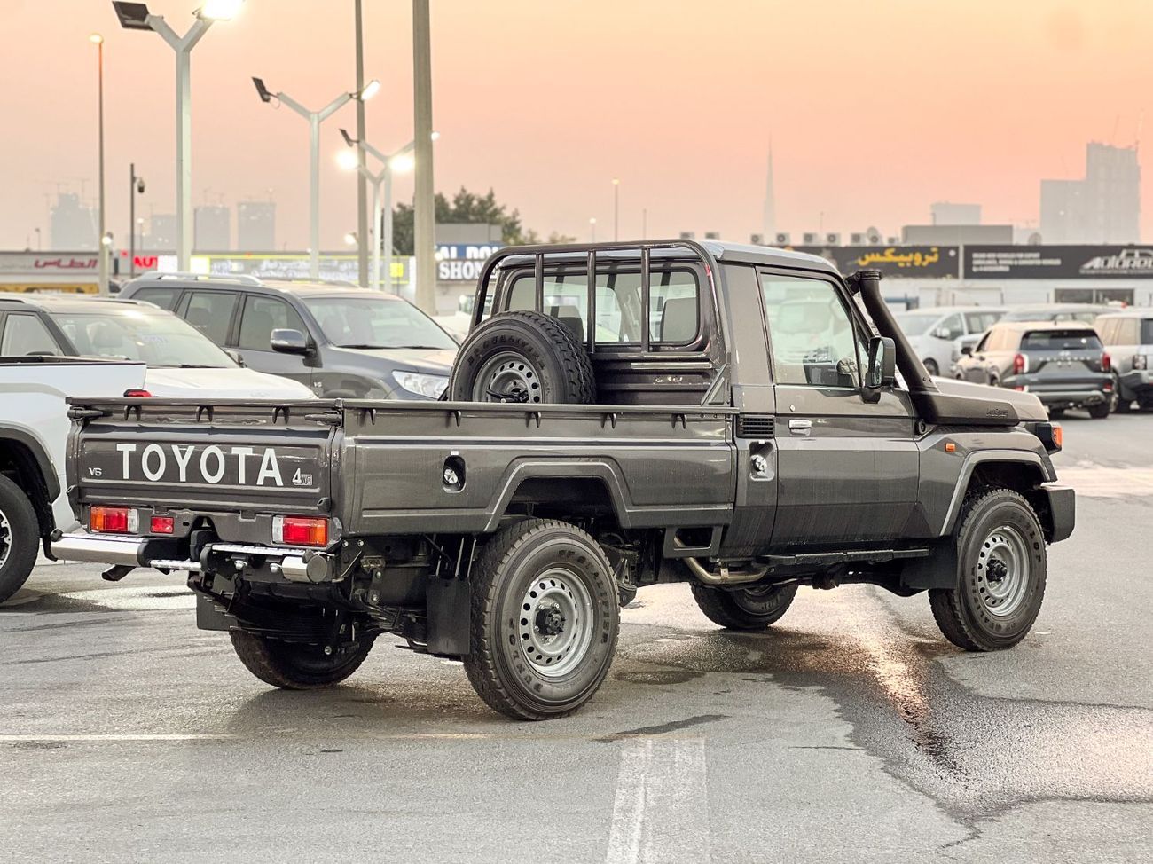 Toyota Land Cruiser Pick Up 4.0L V6 STD-E EXPORT ONLY - TOYOTA LC79 4.0L STD-E