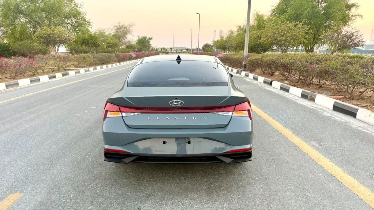 Hyundai Elantra SMART