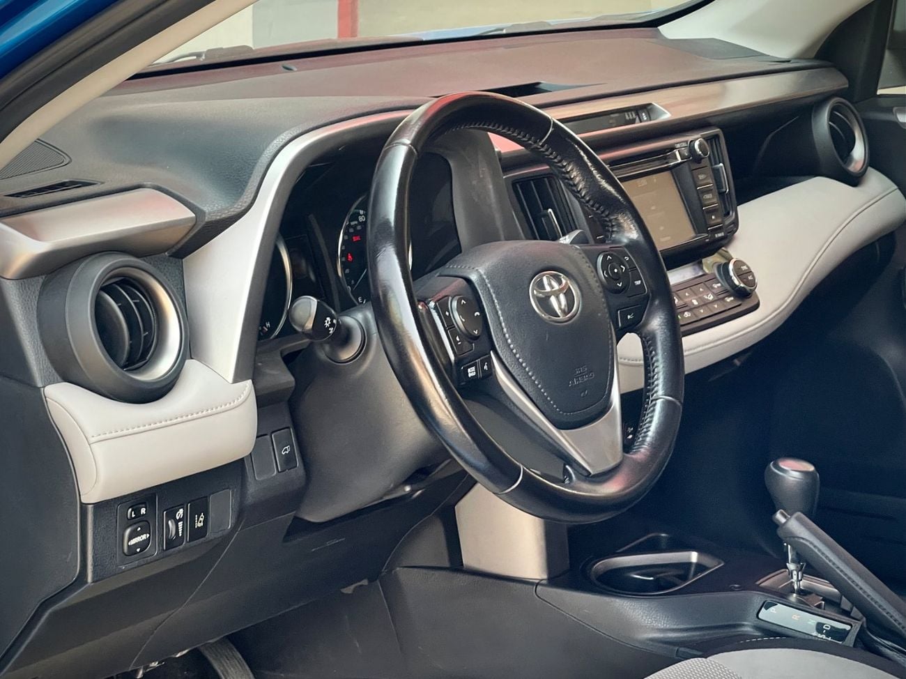 Toyota RAV4 XLE | Full option | Excellent Condition