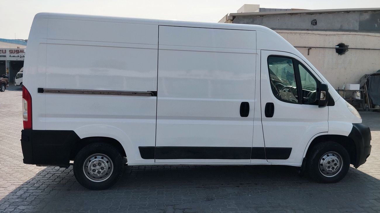 بيجو بوكسر L2H2 2.2L Medium Highroof