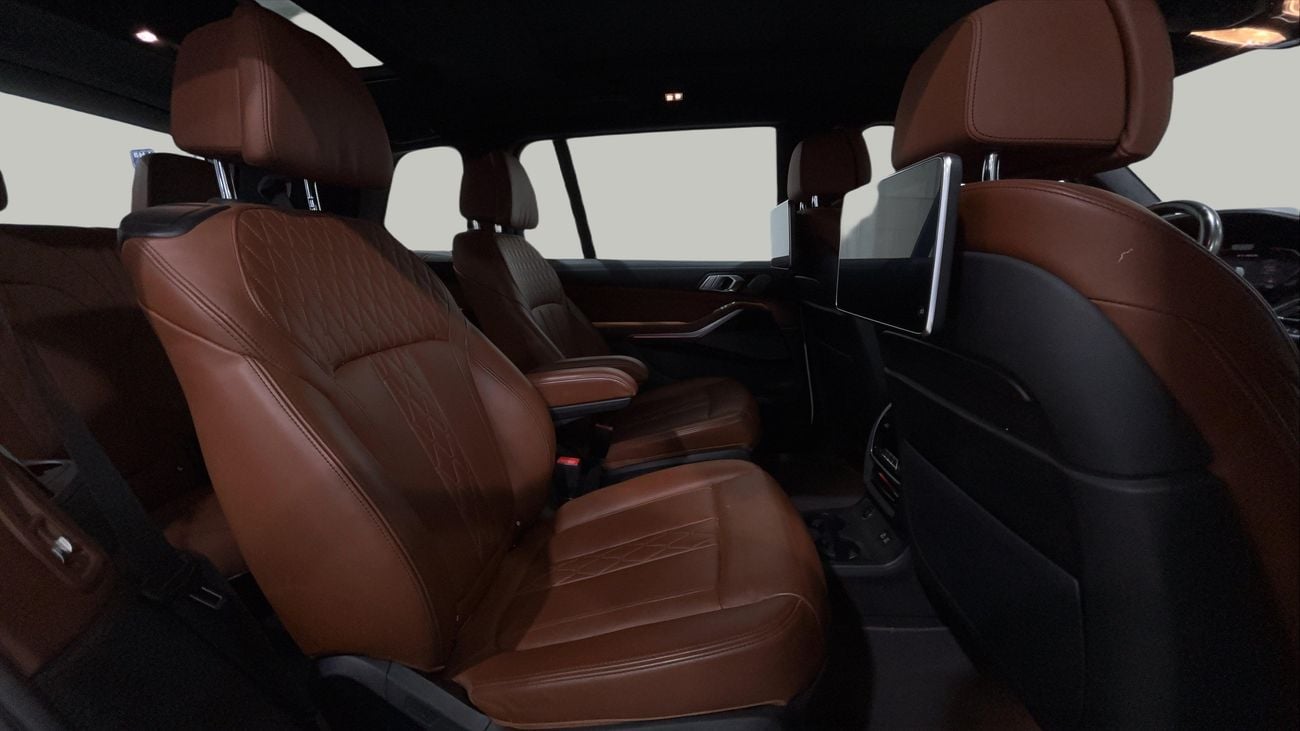 BMW X7 M50i 2022 | AED 3468/Month | 0 DP | 30 Day Return | Warranty | Service History