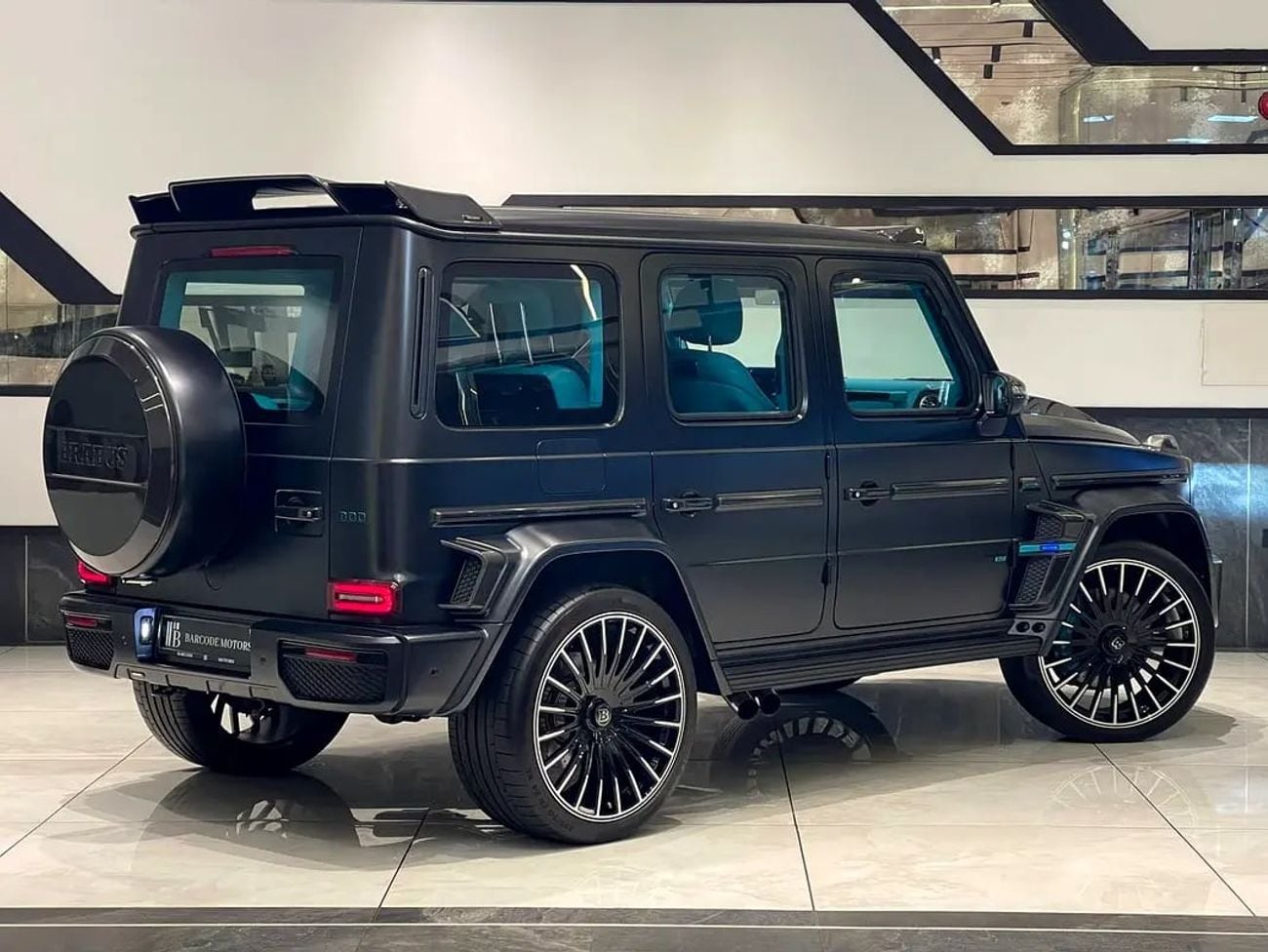 Mercedes Benz G63 AMG MRCEDES BENZ G63 / / ONLY 13000 KM / BRABUS G800 / SPECIAL COLOR / FULL CARBON FIBER