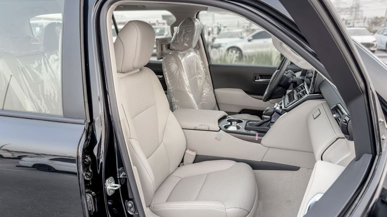 Toyota Land Cruiser GXR 2026 Toyota Land Cruiser GXR 3.5L AT Petrol (With Radar, No JBL) (Black-Beige)