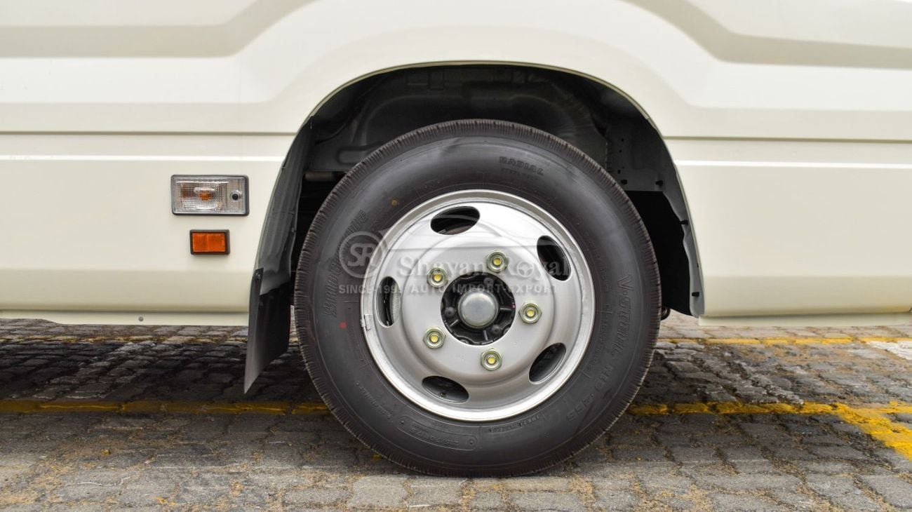 تويوتا كوستر 4.2L DIESEL 23 SEATER MT 2026MY