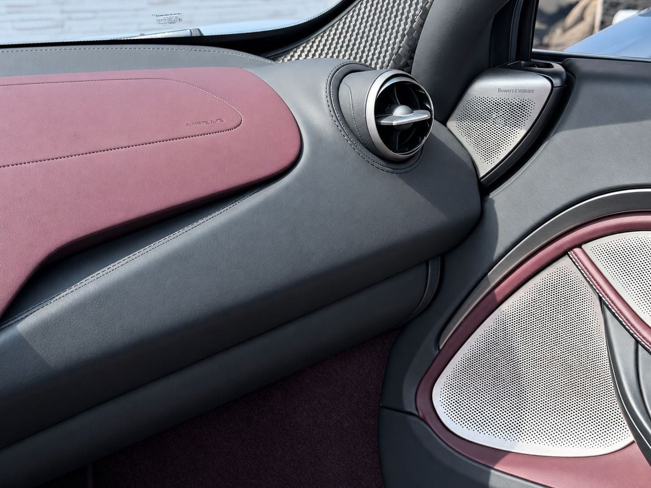 مكلارين 720S LUXURY