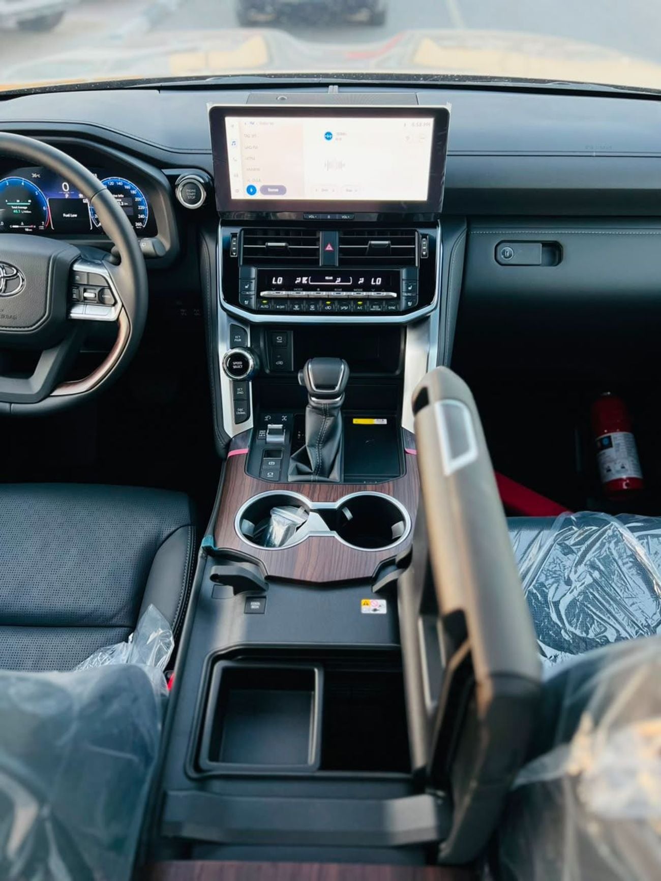 تويوتا لاند كروزر VXR 4.0