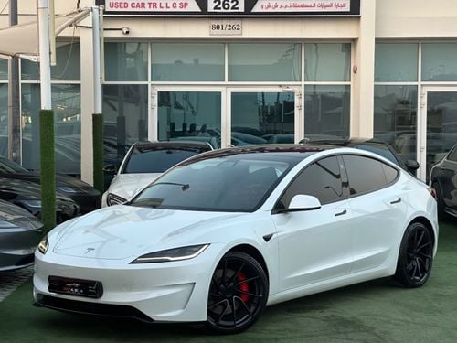 Tesla Model 3 PERFORMANCE