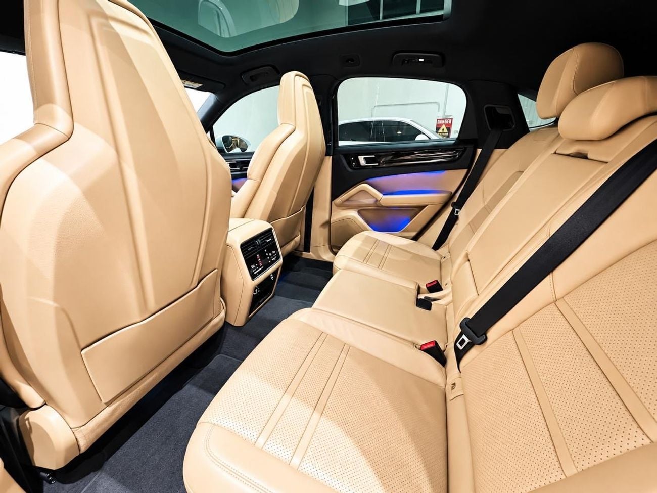 Porsche Cayenne STANDARD