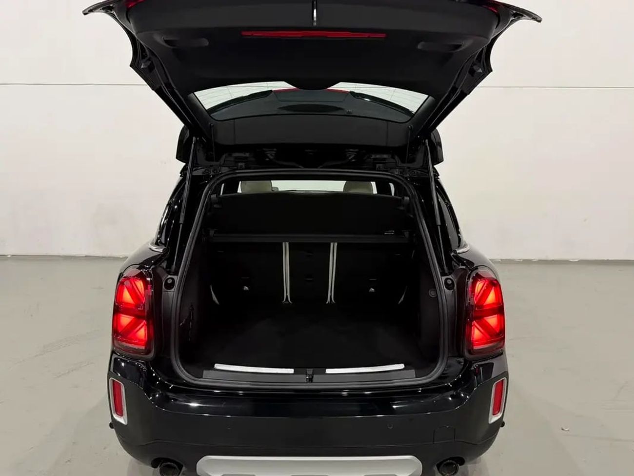MINI Countryman GCC S ALL4 / Official Dealer Warranty and Service Package