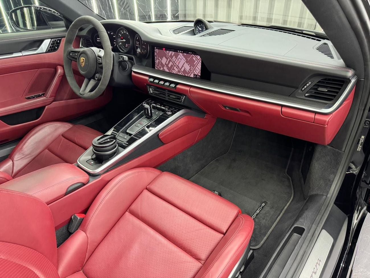 Porsche 911 CARRERA 3.0L (444 HP) Coupe 2020 Porsche 911, Just Been Serviced, Excellent Condition, GCC