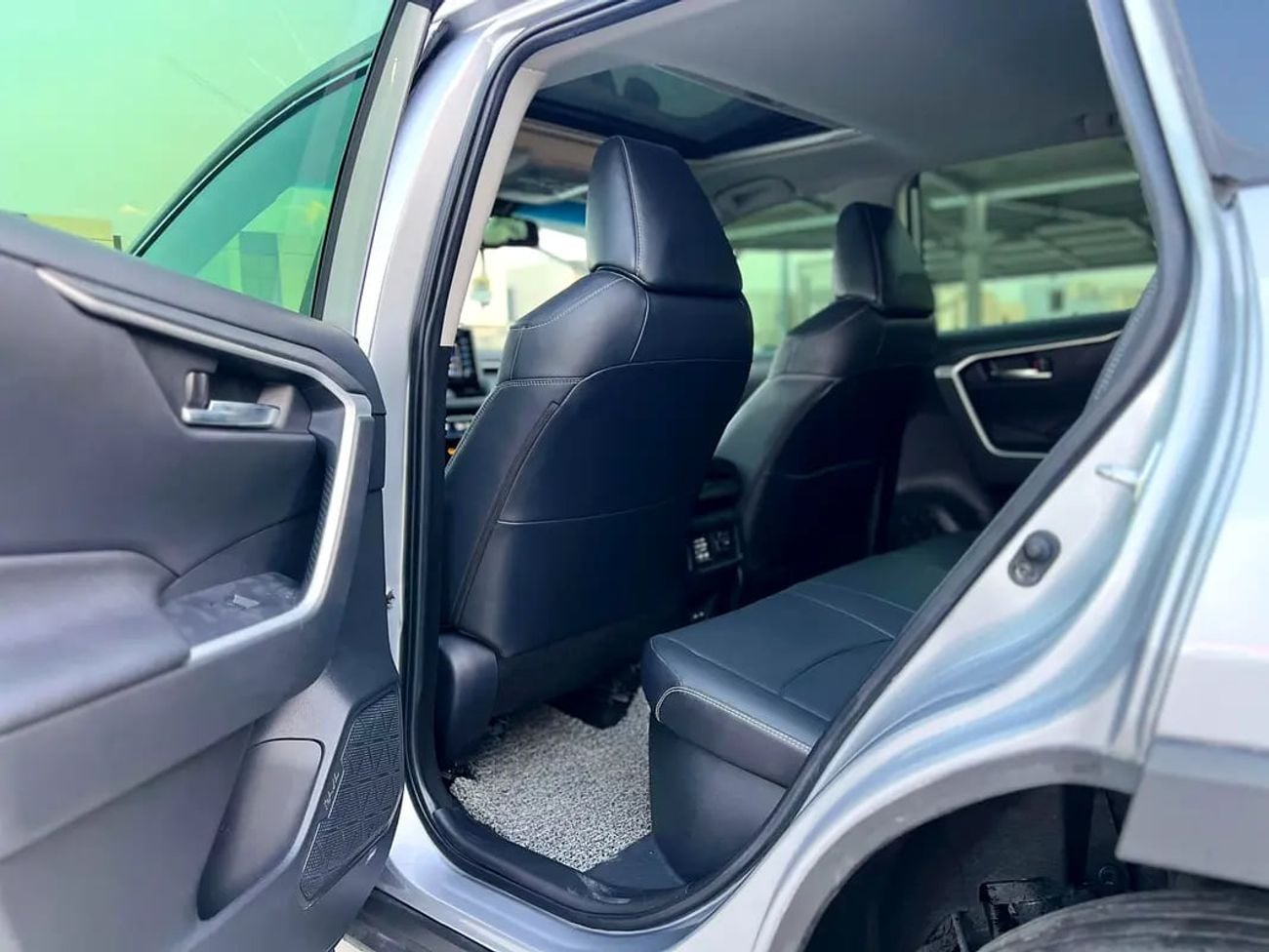 Toyota RAV4 XLE HEV RAV4 XLE Korean Specs