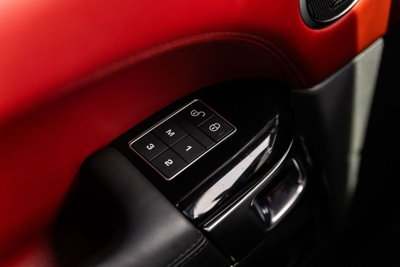 Land Rover Range Rover Sport SVR