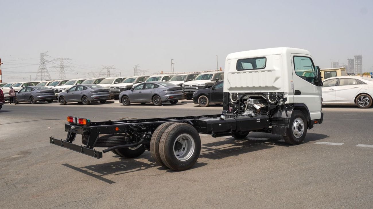 Mitsubishi Fuso Canter CHASSIS Brand New – 4.2L Diesel 2WD Manual – Z87 – GCC 2026 – Export only