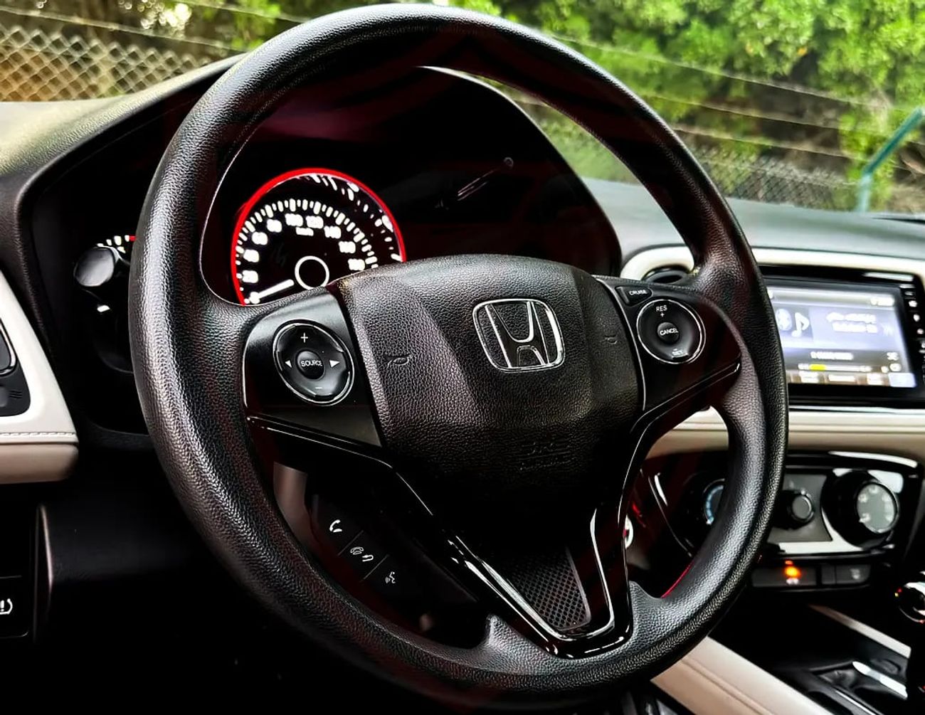هوندا HRV LX 1.8 L | | GCC | Accident-Free | In Excellent Condition | 722 P.M