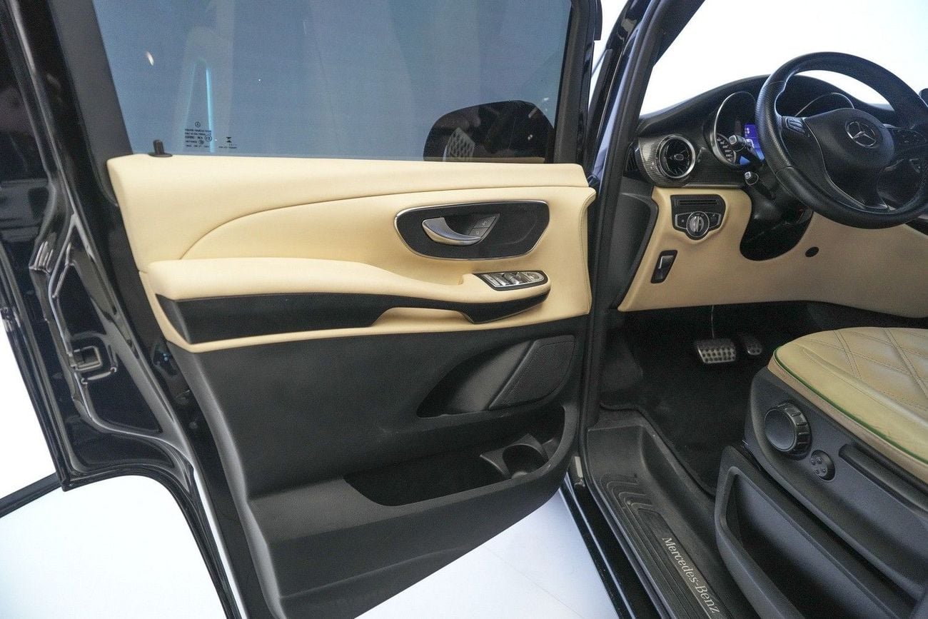 مرسيدس بنز V 250 إصدار MAYBACH الفاخر