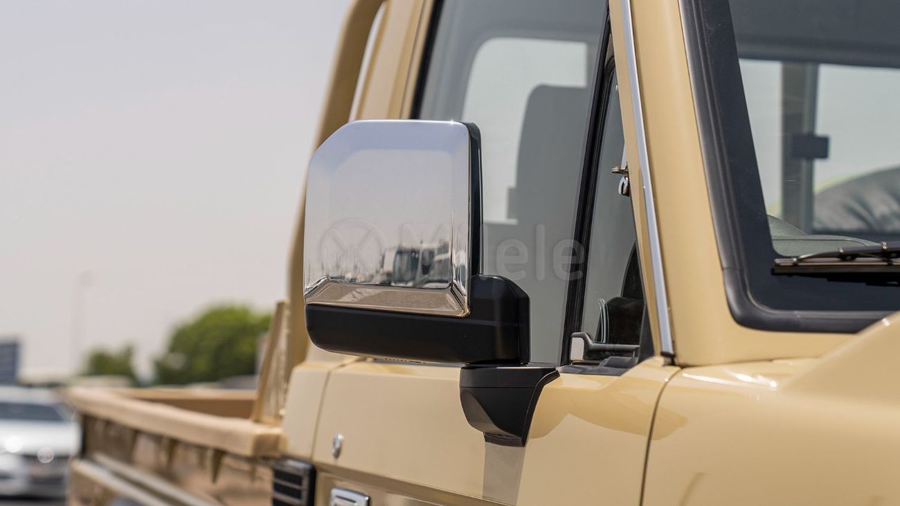 تويوتا لاند كروزر بيك أب 70 LX LX
