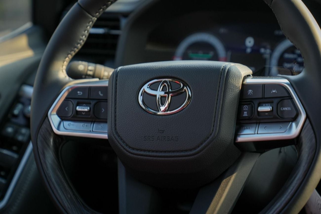 Toyota Land Cruiser VXR 3.5 TWIN TURBO HYBRID 2026!! GCC SPECS