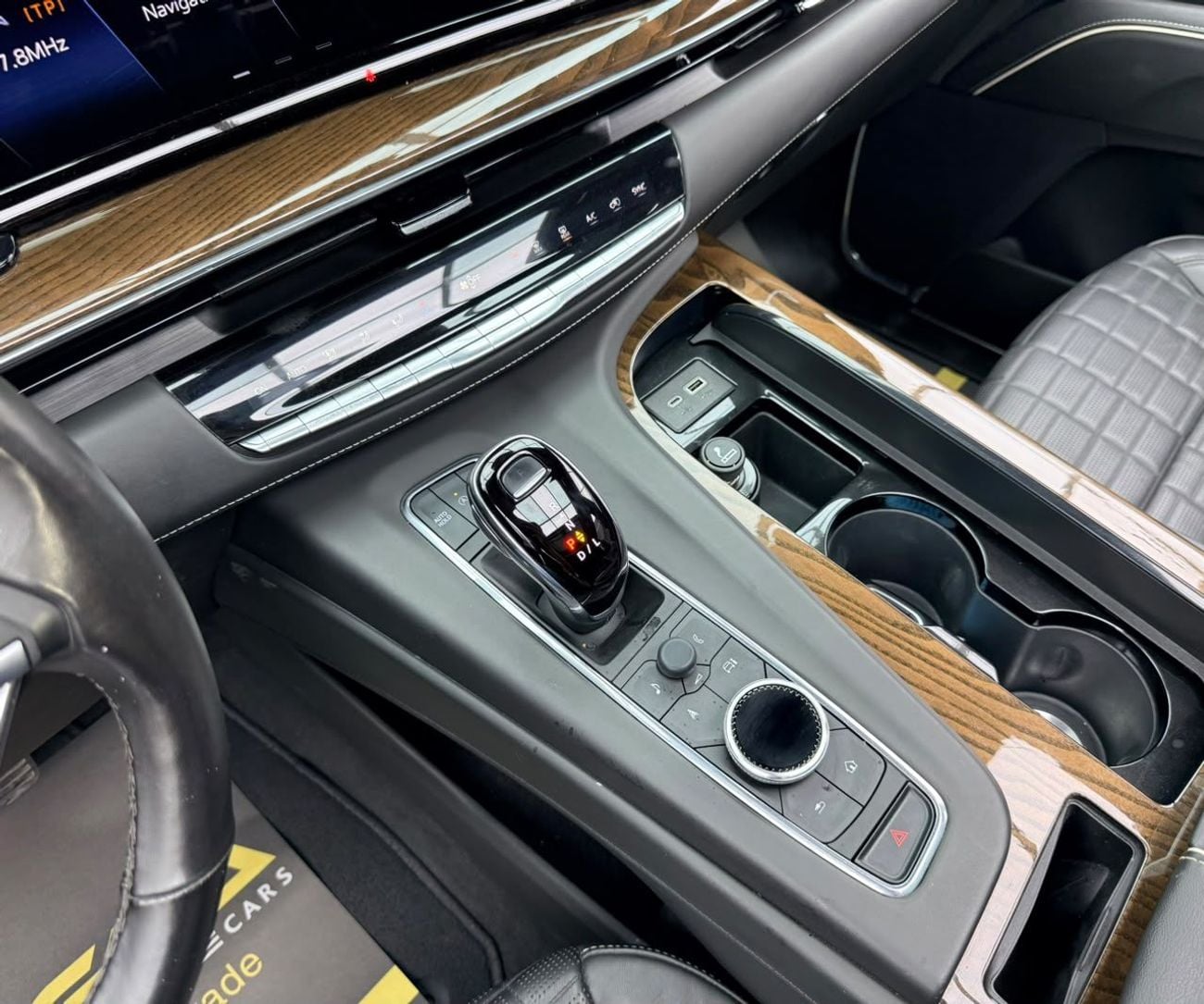 كاديلاك إسكالاد SPORT PLATINUM 2024 Cadillac Escalade Black Edition, 2028 Cadillac Warranty, Pilot Seats, GCC