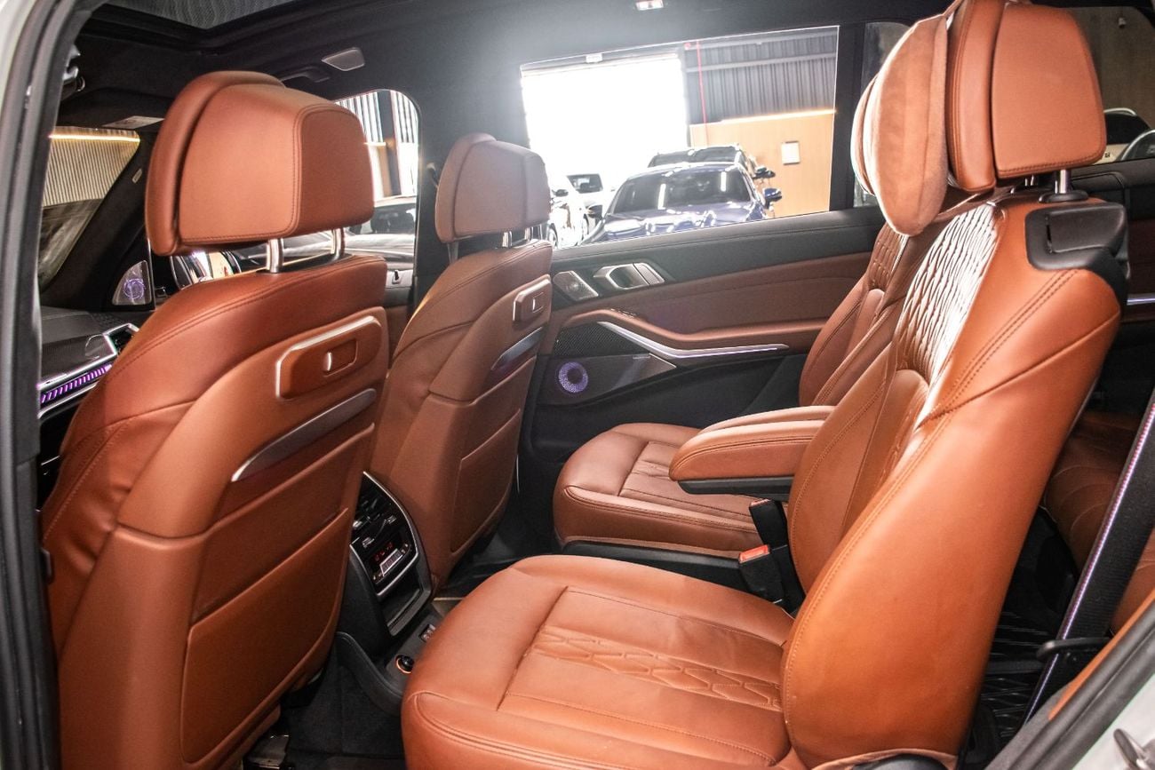 BMW X7 M60i XDRIVE