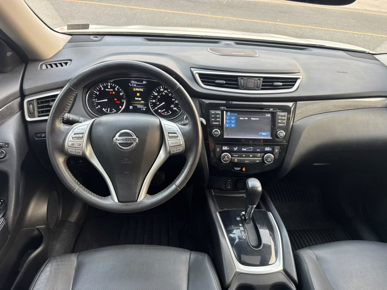 Nissan Rogue SL / V4 2.5L / PANORAMIC SUNROOF / AWD / 360 CAMERA / REAR AC