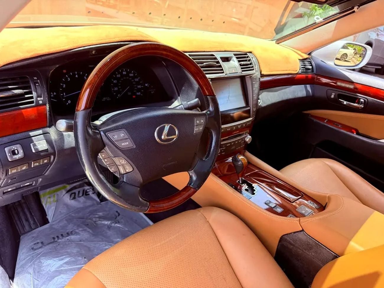 Lexus LS460 لكزس LS 460 فل اوبشن ياباني LS 460 | Pristine Condition | Japanese Specs