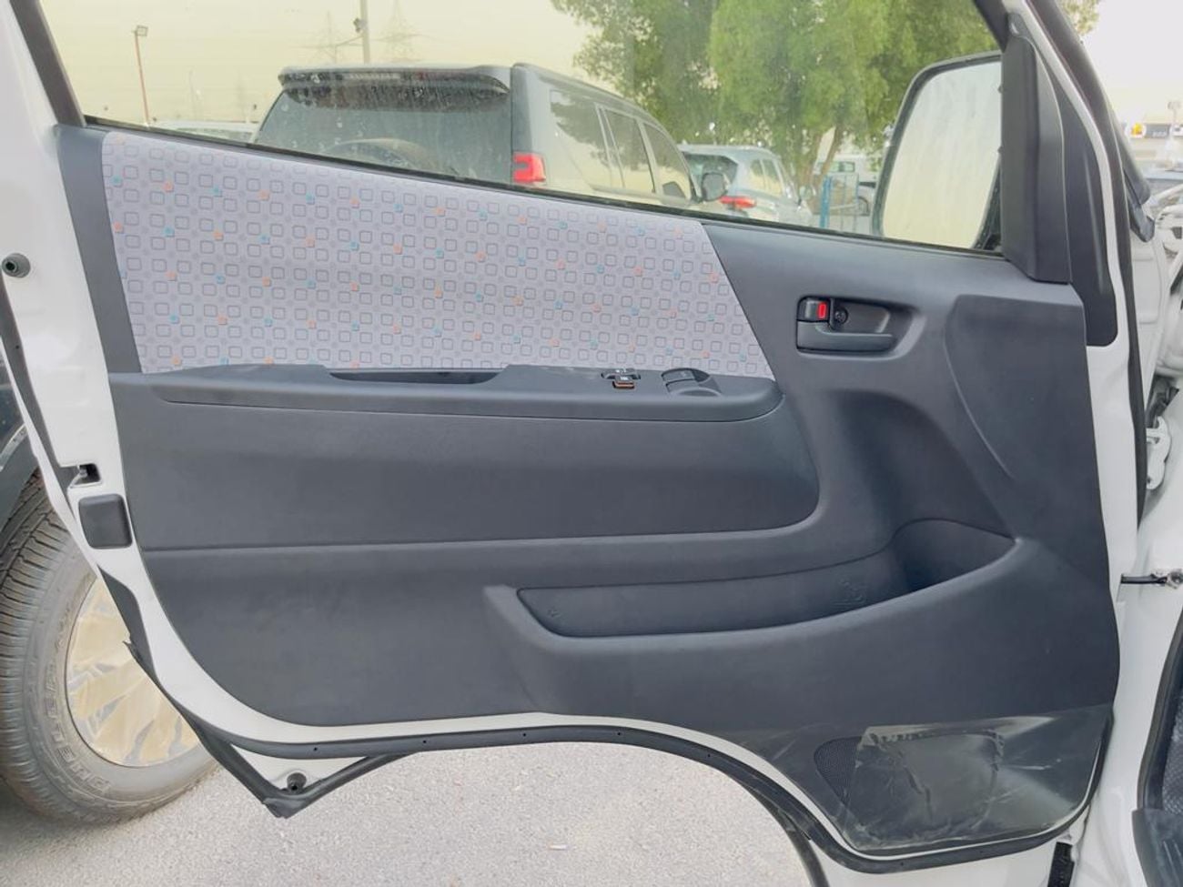 تويوتا هاياس GL Toyota Hiace High Roof