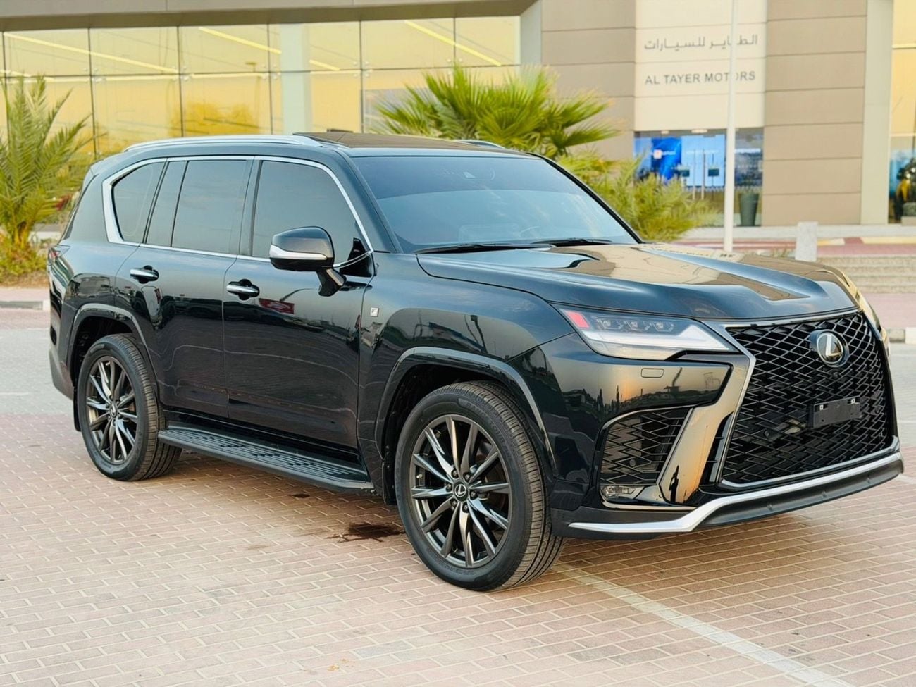Lexus LX600 F SPORT