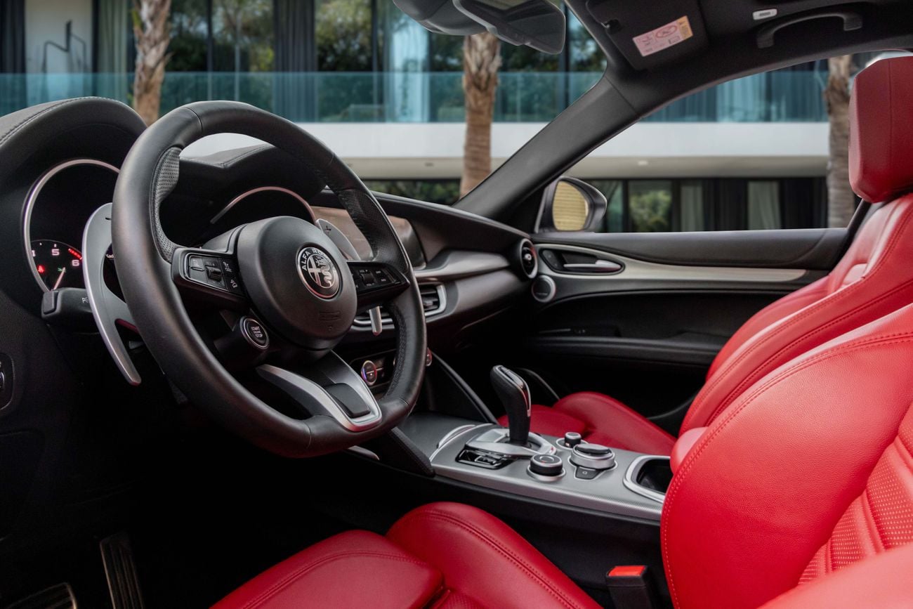 Alfa Romeo Stelvio Veloce Stelvio Veloce | 2,155 P.M | 0% Downpayment | LOW KM | WARRANTY!