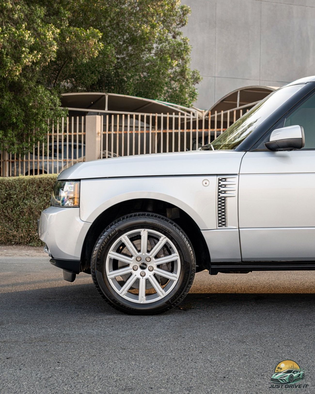 Land Rover Range Rover SUPERCHARGED VOGUE