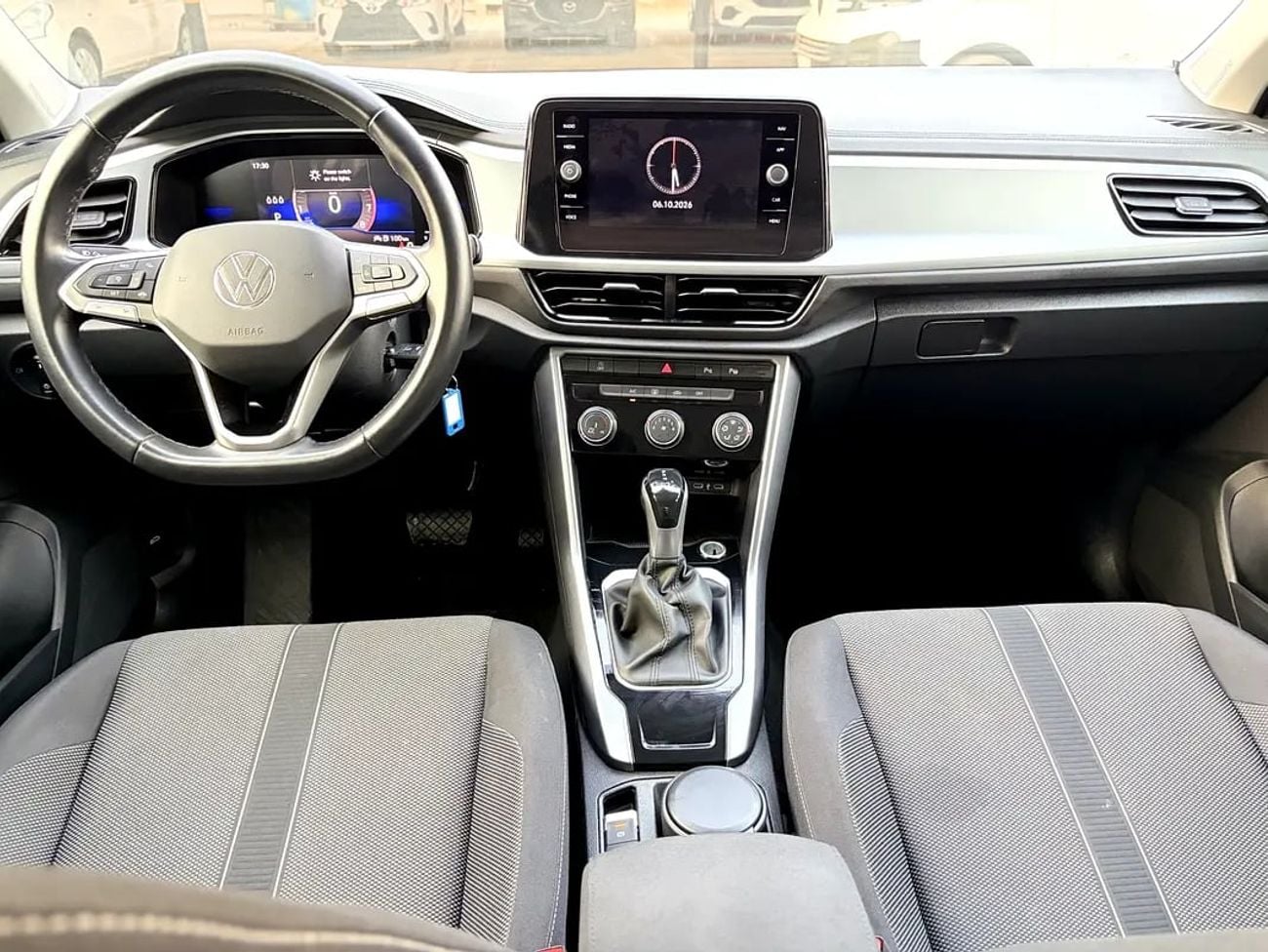 Volkswagen T-ROC LIFE NO CONVENIENCE FEES | UNDER WARRANTY | 0% DOWN PAYMENT | CERTIFIED PRE-OWNED