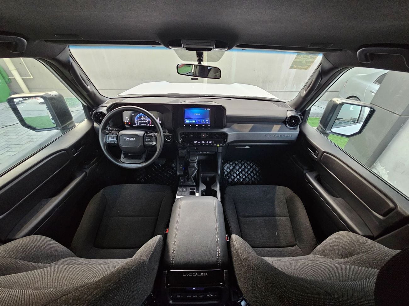 Toyota Prado PRADO DIESEL/ GCC LOW MILEAGE/ NON ACCIDENT