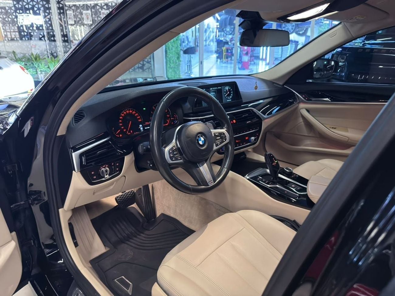BMW 520i M SPORT BMW 5-Series 520i M Sport 2018 - Good Condition