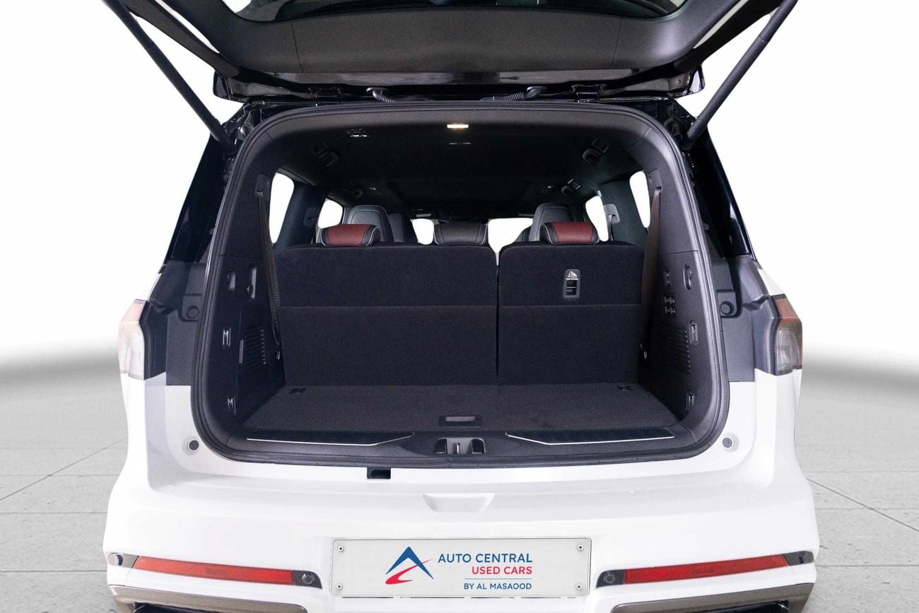 Infiniti QX80 AUTOGRAPH CAPTAIN CHAIRS 3.5