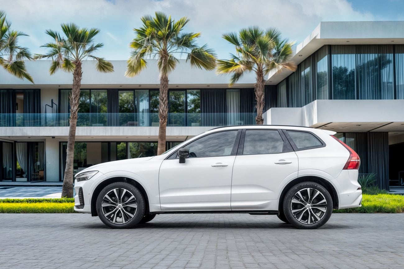 Volvo XC60 B5 ULTIMATE DARK XC60 B5 Ultimate Dark | 2,448 P.M | 0% Downpayment | Volvo Warranty