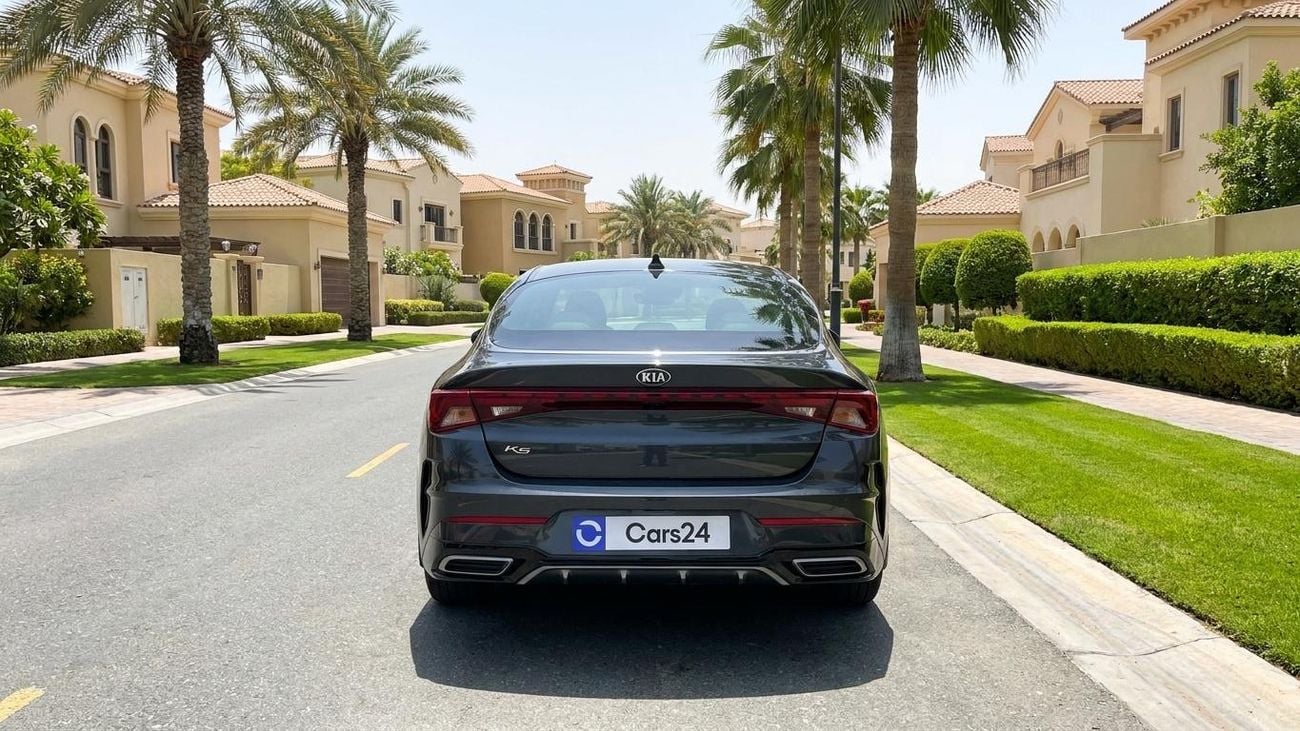 كيا K5 LX كارس24 هي سوق ضخم للسيارات المستعملة موثوق ومضمون ٪كارس24 هي سوق ضخم للسيارات المستعملة موثوق ومضمون
