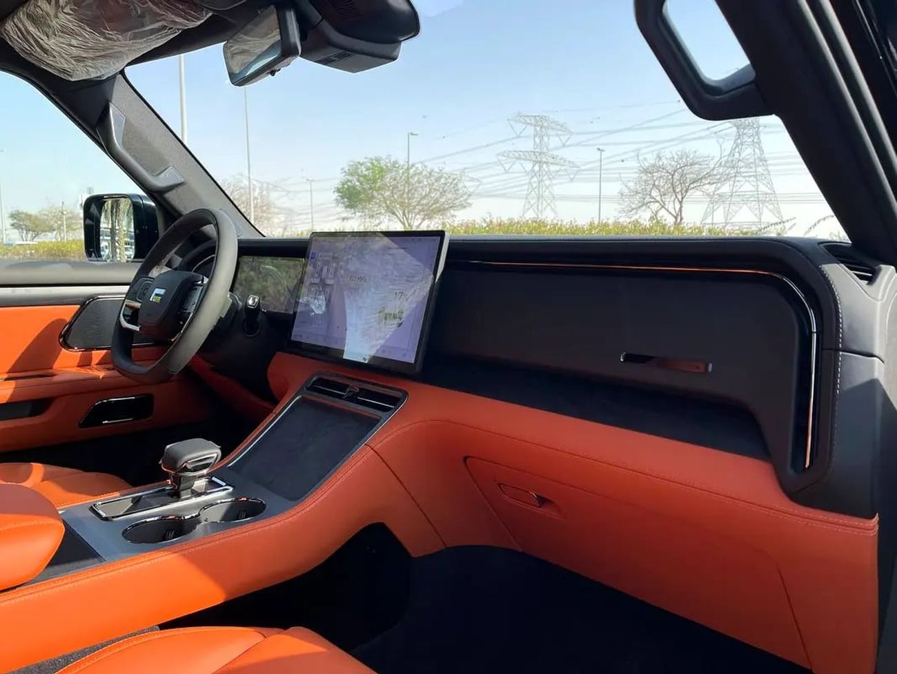 ROX 01 VIP / 6 SEATS VIP / / BIG BATTERY / WARRANTY AND CONTRACT SERVICE EVS