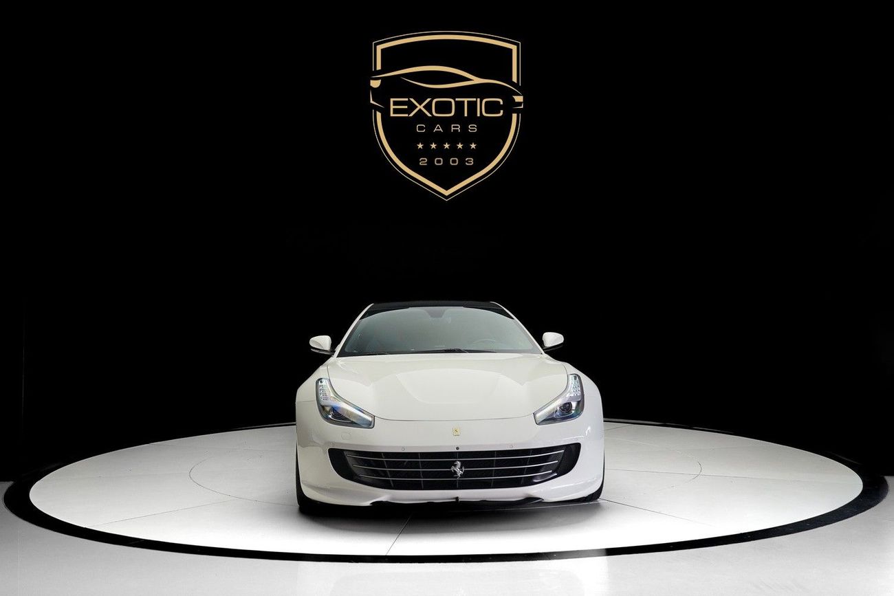 فيراري جي تي سي 4 لوسو LUSSO
