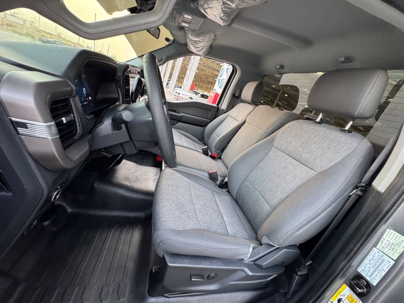 فورد F 150 XL V8 5.0 / 4X4 / RADAR / HEADERS /ROAD ASSIST / ELECTRONIC CLUSTER / BIG SCREEN