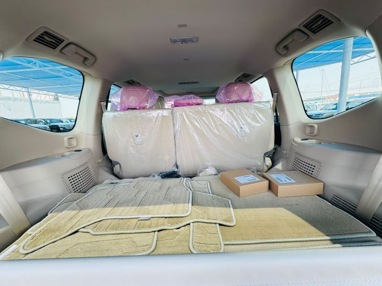 Toyota Land Cruiser GXR 3.5L· 6 cyl· Automatic· Hybrid· SUV/Crossover· All Wheel Drive· 7 Seats· 5 Door· 457 HP This vehicl