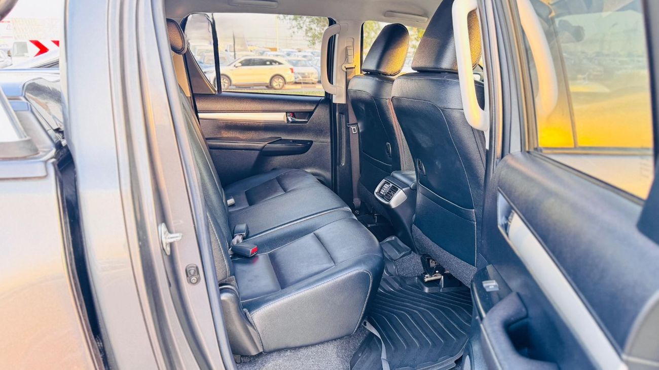Toyota Hilux DOUBLE CABIN | MODIFIED TO REVO | 2.8L DIESEL ENGINE | AUTOMATIC TRANSMISSION | 4WD | RHD