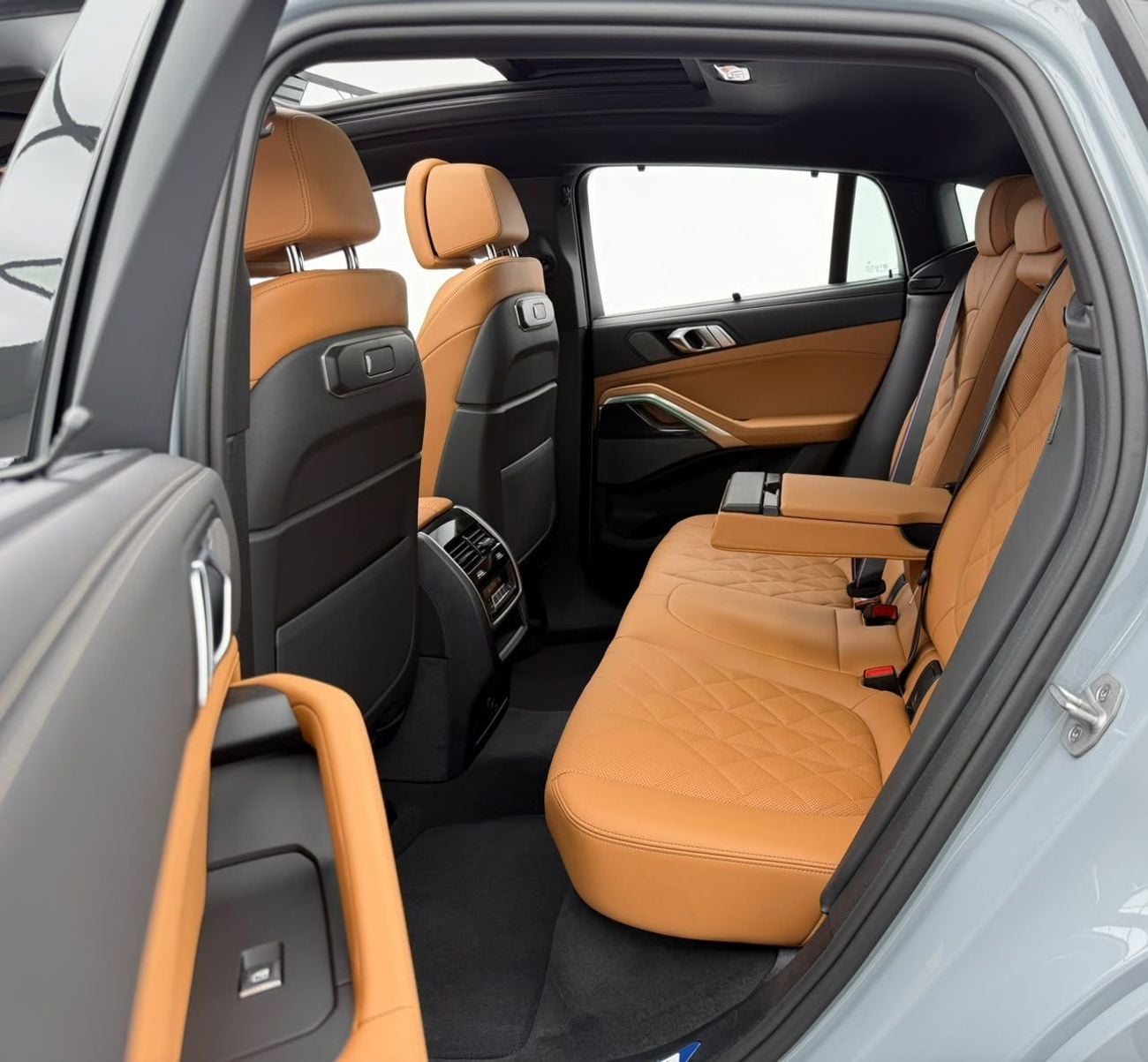 بي أم دبليو X6 XDRIVE40I M SPORT