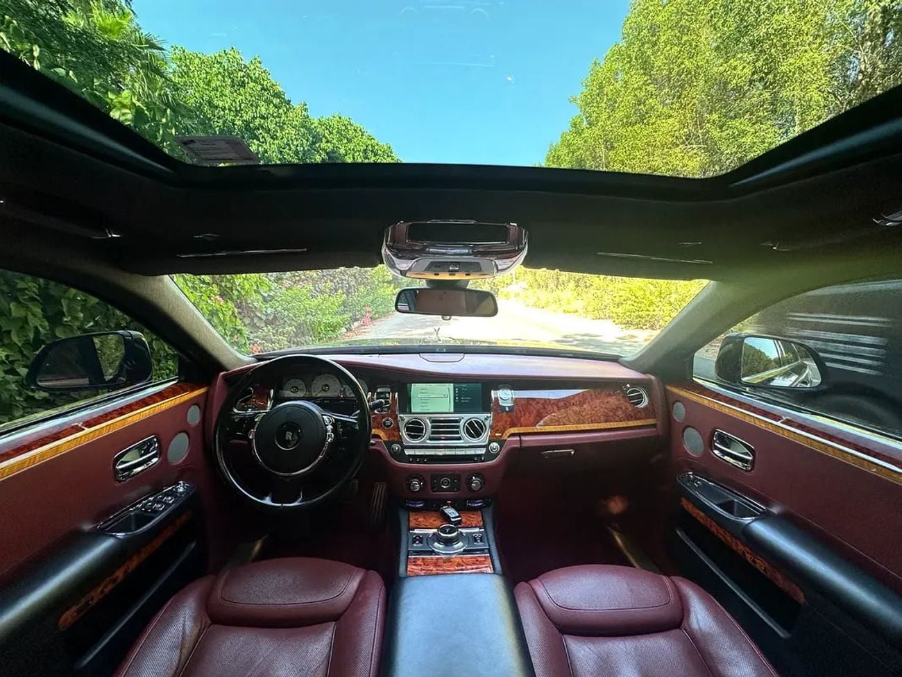 Rolls Royce Ghost SWB GCC Specs | Low Mileage | Mint Condition