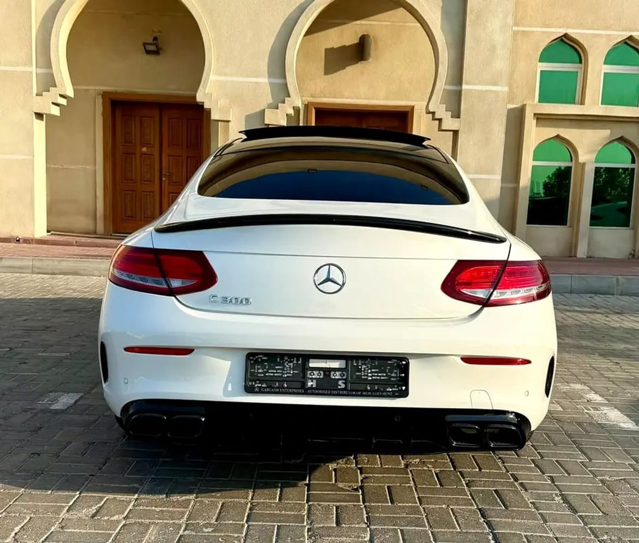 Mercedes Benz C300 مرسيدس C300 كوبيه خليجيStunning C300 Coupe | GCC Specs | Low Mileage | Pristine